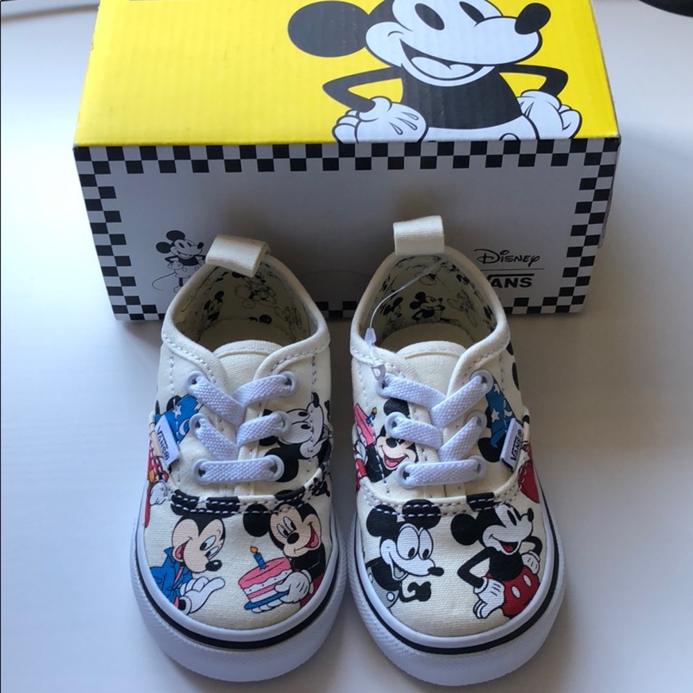 NWB Vans Disney Mickey Birthday shoes SZ 4